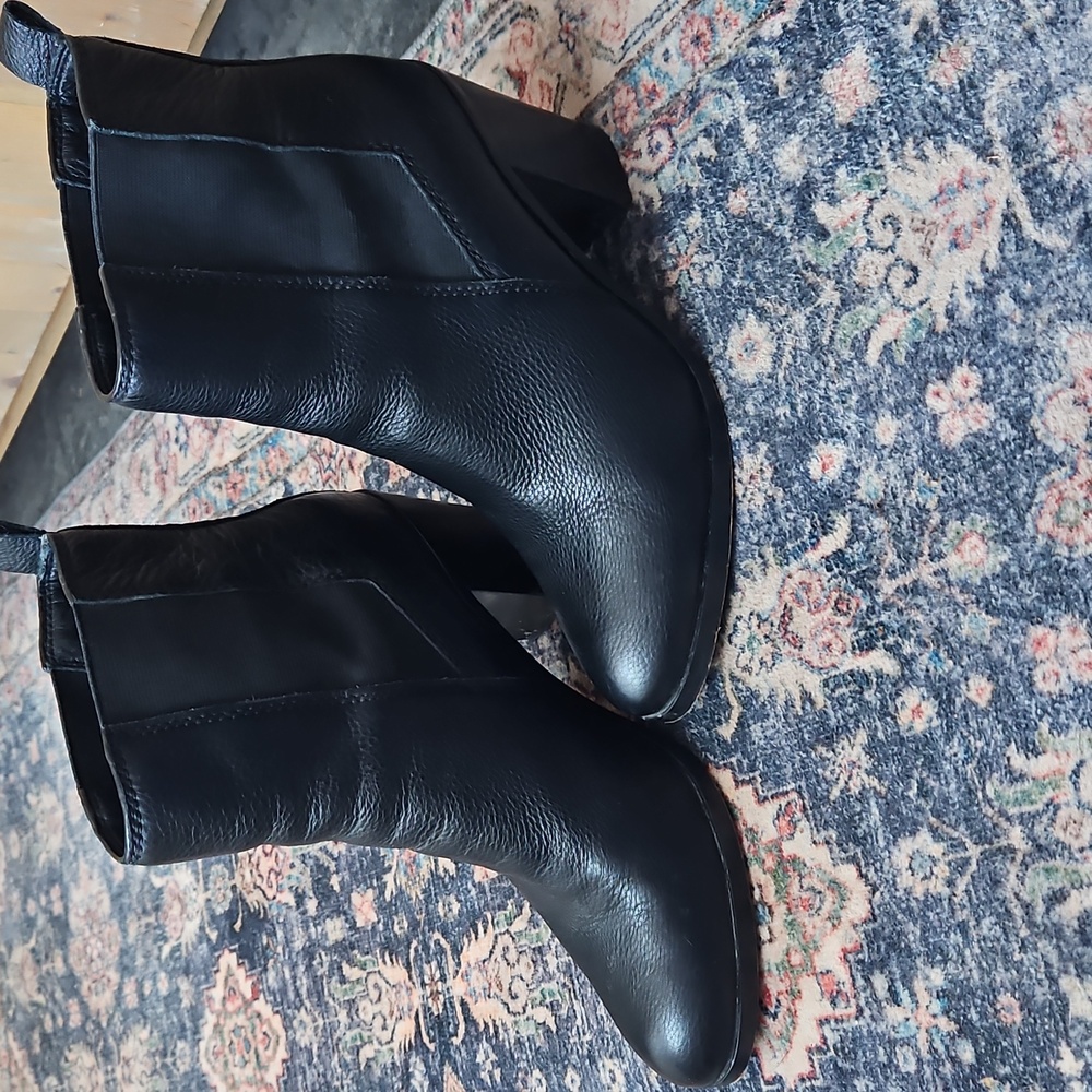Splendid SZ 8 Black Leather Ankle Boots